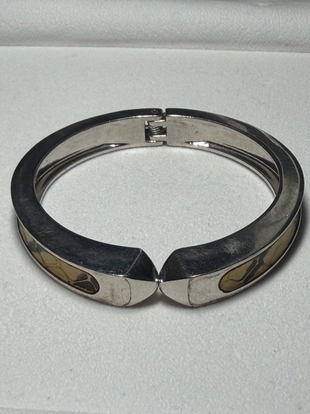 Stella & Dot Emerson Snakeskin Leather Inlay Hinged Bangle Bracelet Silver Tone
